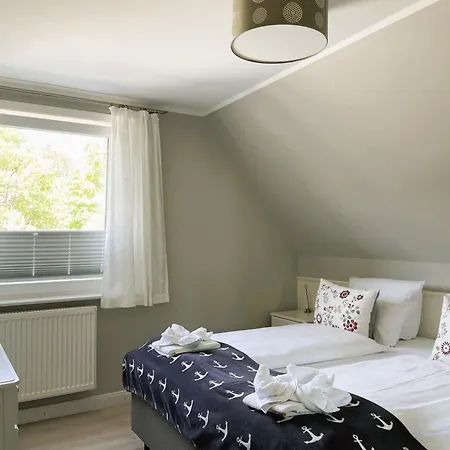 Hus Strungud Og, Strandstrasse