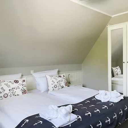 Hus Strungud Og Apartment