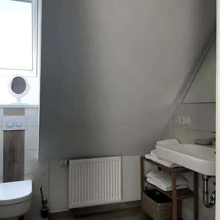 Apartment Hus Strungud Og *