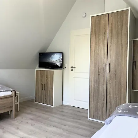 Hus Strungud Og, Strandstrasse *