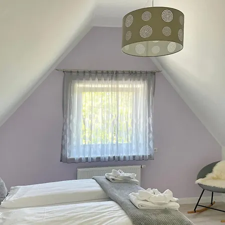 Apartment Hus Strungud Og *