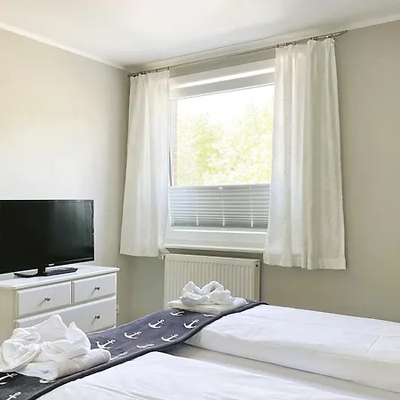 Hus Strungud Og, Strandstrasse
