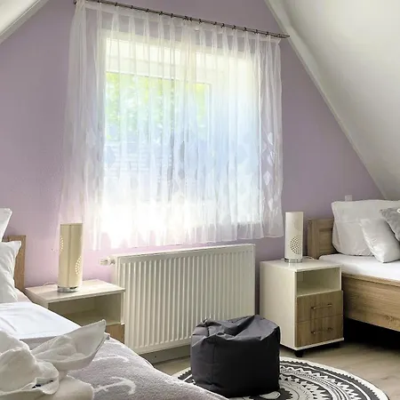 Apartment Hus Strungud Og *